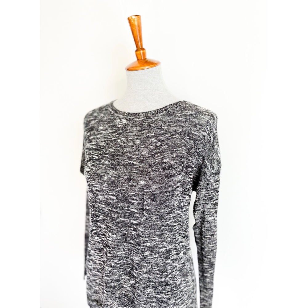 🦋H& M Divided Spacedye Gray Long Sleeve